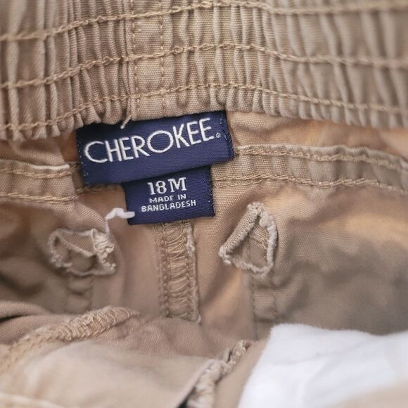 Plaid and khaki shorts easy pull on 18 mo bundle - Picture 5 of 7